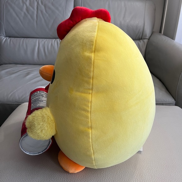 NWT - Zuru Snackles Super Sized 14” Chicken Pringles Plush - Very Rare Find - Picture 2 of 8